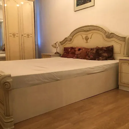דירה Elegant Downtown *
